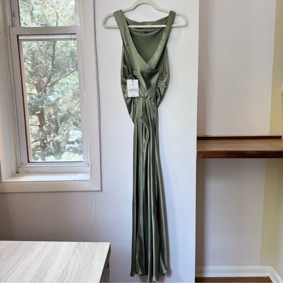 NWT Reformation Casette Silk Maxi Dress Artichoke Green 8 - Picture 9 of 13
